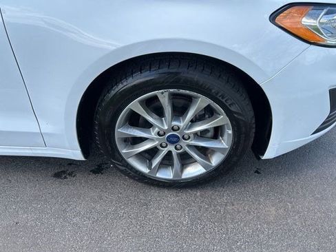 Used 2020 Ford Fusion SE image 45