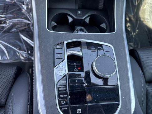 Used 2024 BMW X5 xDrive40i w/ Parking Assistance Package image 28