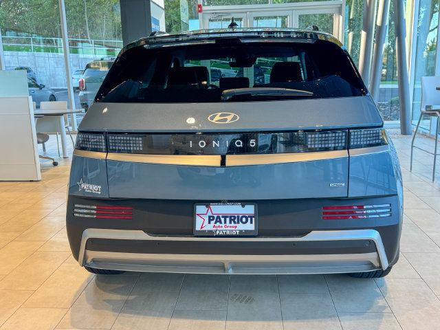 New 2027 Hyundai Ioniq 5 SEL AWD/4WD image 4