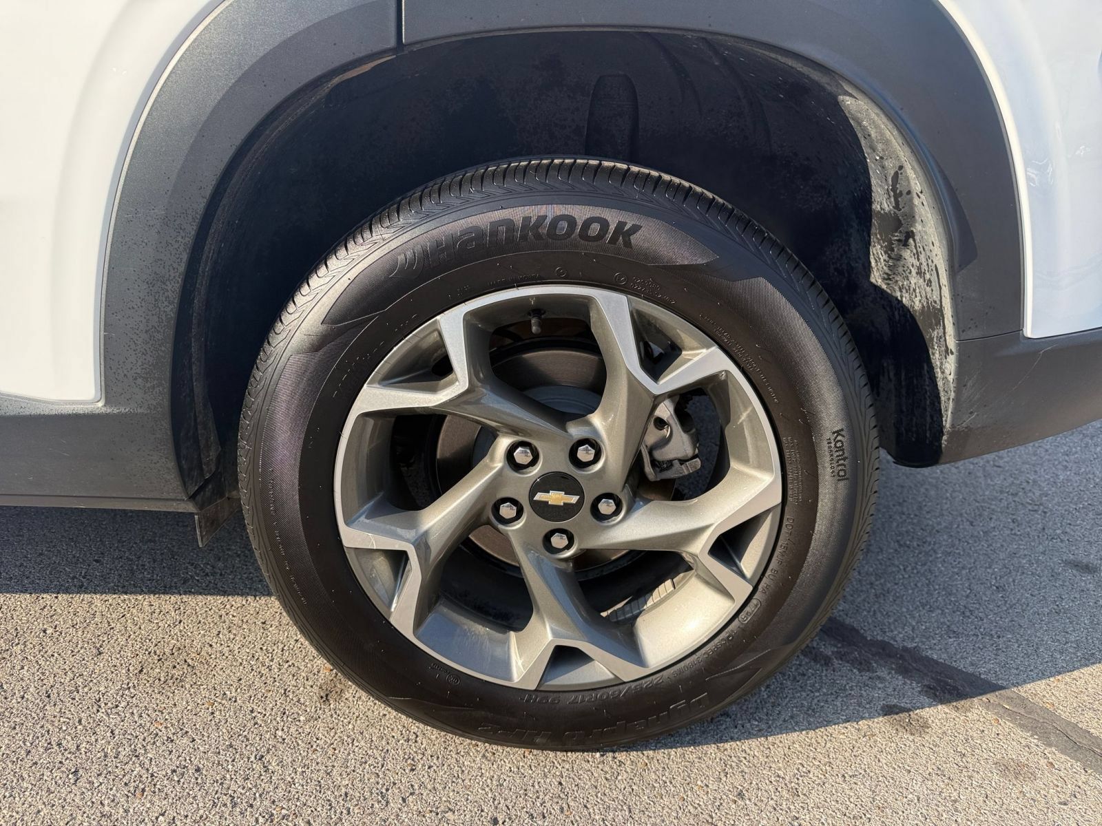 Used 2025 Chevrolet Trax LT FWD image 28