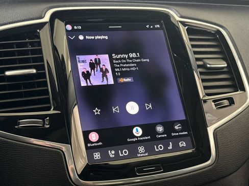 Certified 2023 Volvo XC90 T8 Plus AWD/4WD image 18