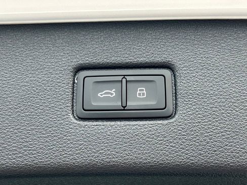 New 2026 Audi Q7 2.0T Premium image 64