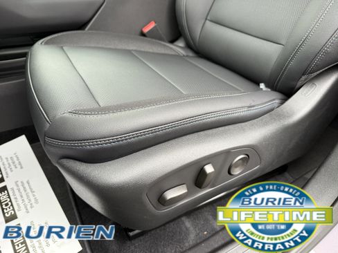 New 2026 Chevrolet Equinox EV LT image 12