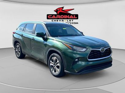Used 2023 Toyota Highlander XLE