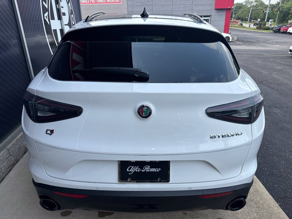 New 2026 Alfa Romeo Stelvio Sprint AWD/4WD image 11