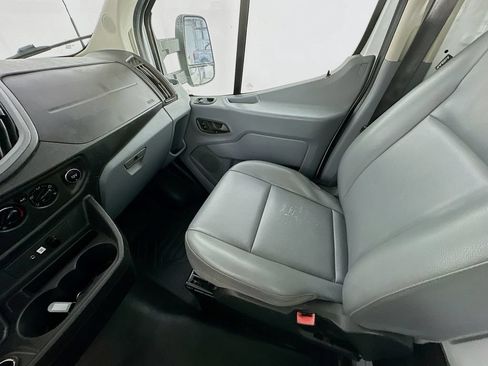 Used 2018 Ford Transit 250 138 RWD image 11