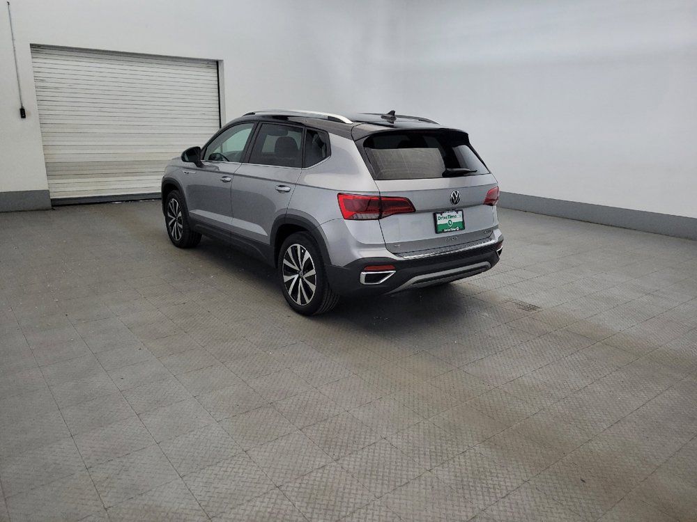 Used 2023 Volkswagen Taos SE AWD/4WD image 5