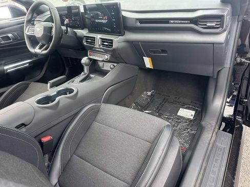 New 2026 Ford Mustang GT w/ GT Performance Package RWD image 12