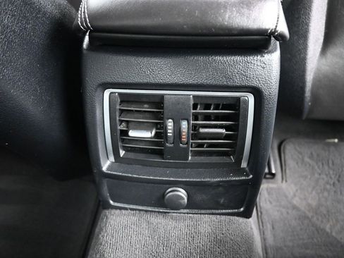 Used 2017 BMW M4 Convertible image 41