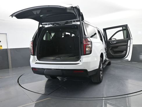 Used 2024 Chevrolet Suburban Z71 image 80