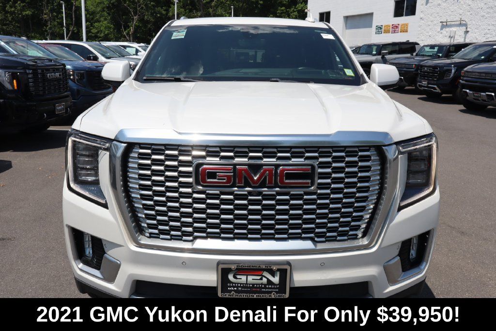 Used 2021 GMC Yukon Denali w/ Denali Ultimate Package AWD/4WD image 2