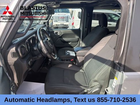 Used 2020 Jeep Wrangler Sport AWD/4WD image 19