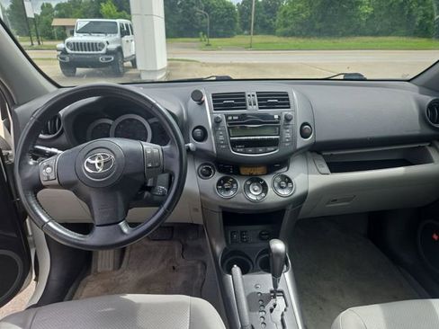 Used 2011 Toyota RAV4 Limited w/ Limited Extra Value Pkg AWD/4WD image 12