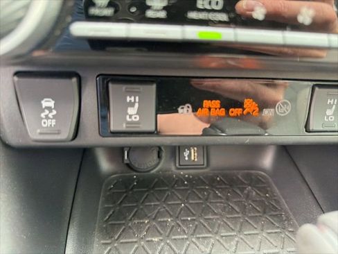 Used 2025 Toyota RAV4 XLE Premium w/ Weather Package FWD image 12
