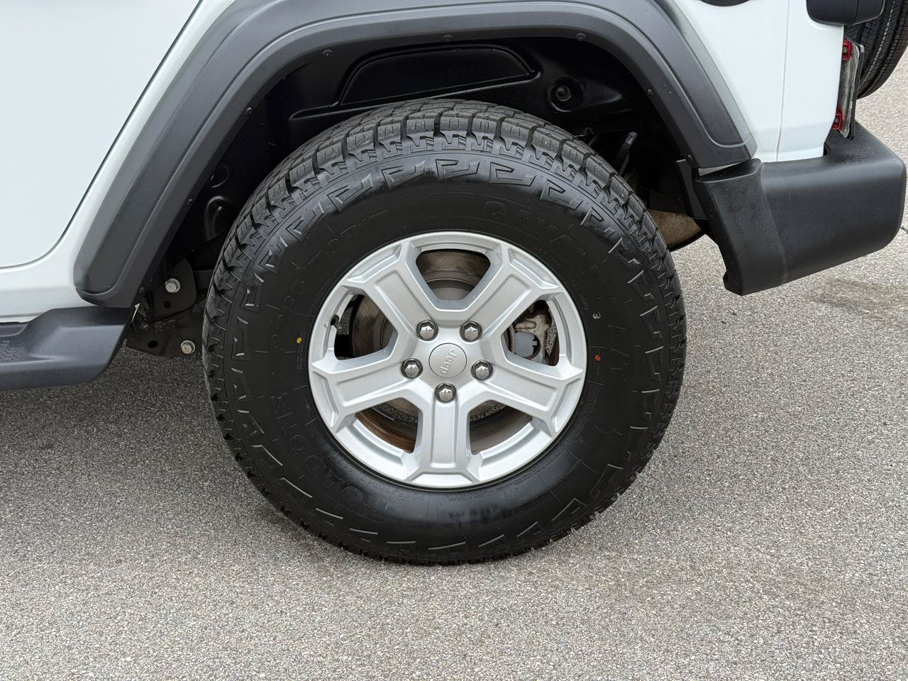 Used 2018 Jeep Wrangler Unlimited Sport S AWD/4WD image 8