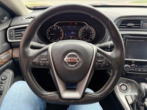Used 2017 Nissan Maxima Platinum image 15