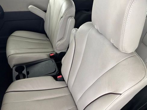 Used 2015 MAZDA MAZDA5 Grand Touring FWD image 17