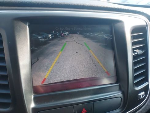Used 2016 Chrysler 200 Limited FWD image 16