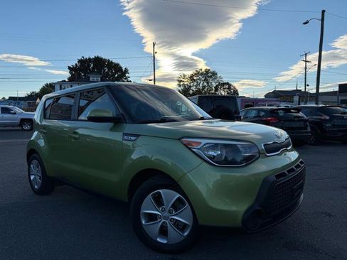 Used 2016 Kia Soul image 2