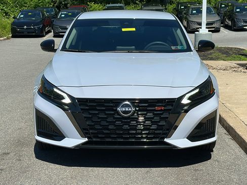 Certified 2024 Nissan Altima 2.5 SR AWD/4WD image 3