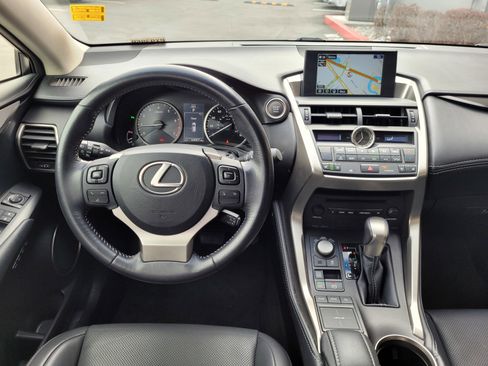 Used 2015 Lexus NX 200t FWD image 11