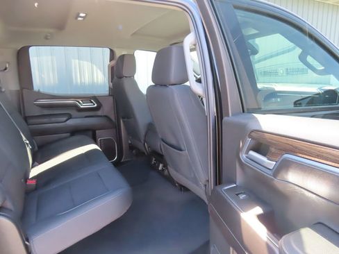 Used 2022 Chevrolet Silverado 1500 LT w/ Diesel Off-Road Package AWD/4WD image 27