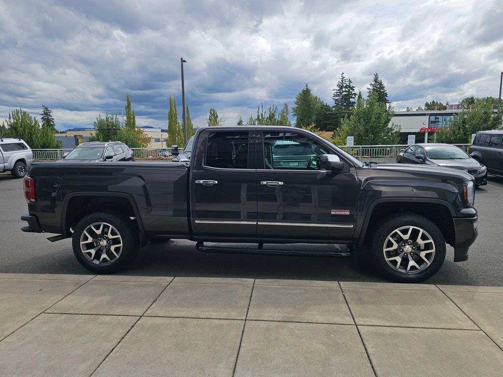 Used 2016 GMC Sierra 1500 SLT w/ All-Terrain Package AWD/4WD image 8