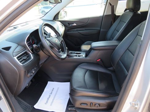 Used 2019 Chevrolet Equinox Premier AWD/4WD image 4
