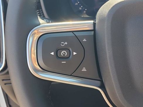 New 2026 Volvo XC40 B5 Ultra w/ Protection Package Premier image 19