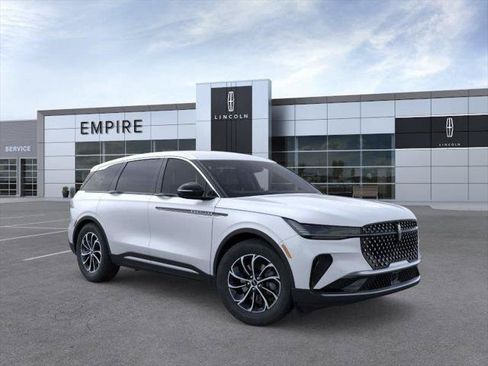 New 2026 Lincoln Nautilus Premier AWD/4WD image 7