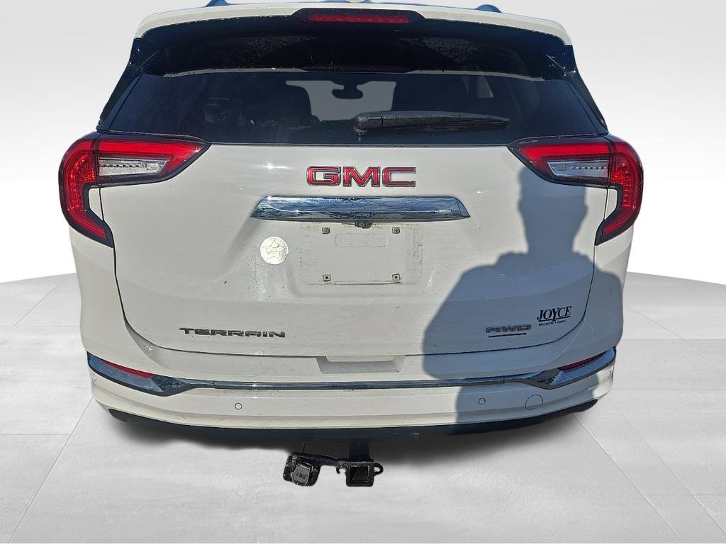 Certified 2024 GMC Terrain Denali w/ Denali Premium Package AWD/4WD image 4