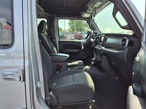 Used 2021 Jeep Wrangler Unlimited Sport image 21