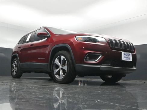 Used 2019 Jeep Cherokee Limited AWD/4WD image 29