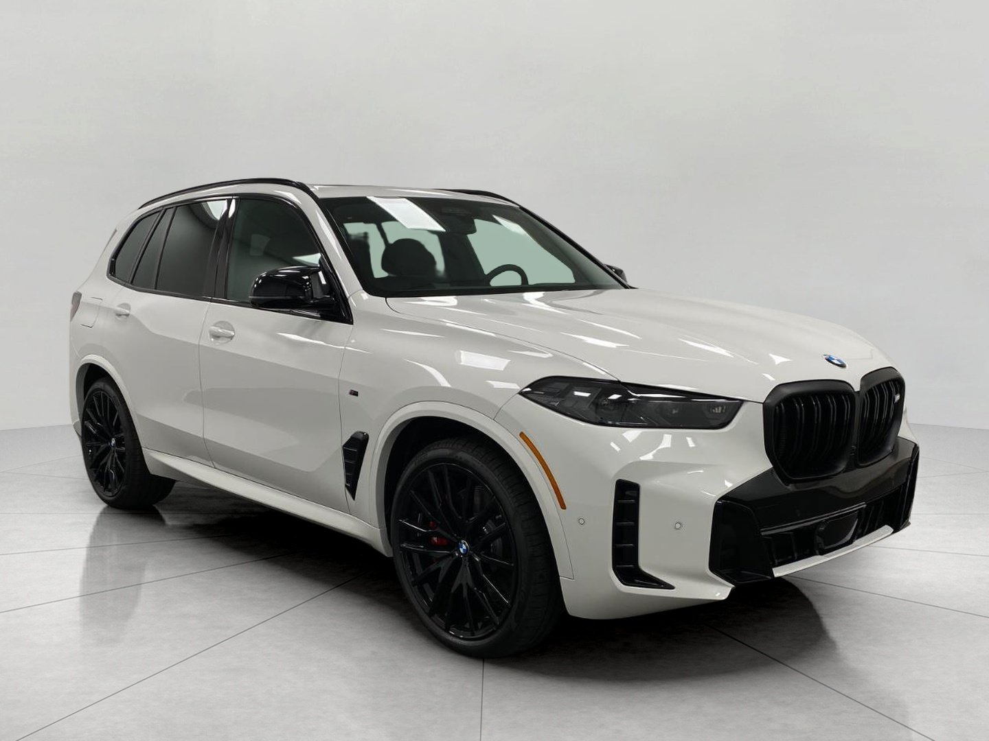 New 2026 BMW X5 M60i AWD/4WD image 1