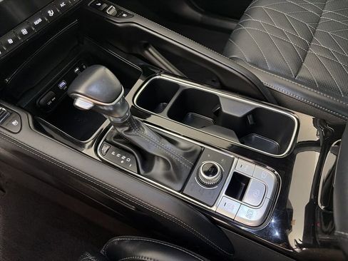 Certified 2024 Kia Telluride SX Prestige X-Line AWD/4WD image 9