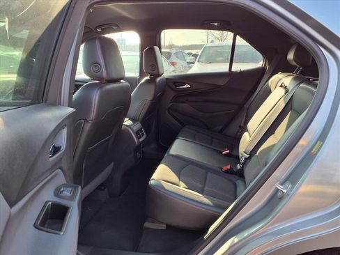 Used 2023 Chevrolet Equinox RS image 11