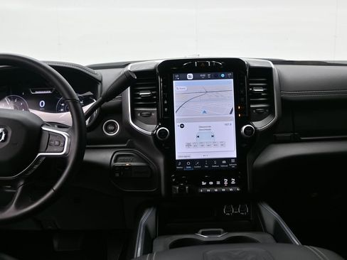 Used 2024 RAM 3500 Laramie w/ Night Edition image 15