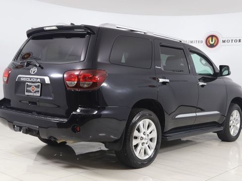 Used 2020 Toyota Sequoia Platinum AWD/4WD image 3