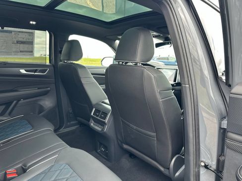 New 2026 Volkswagen Atlas Cross Sport SEL Premium R-Line AWD/4WD image 33