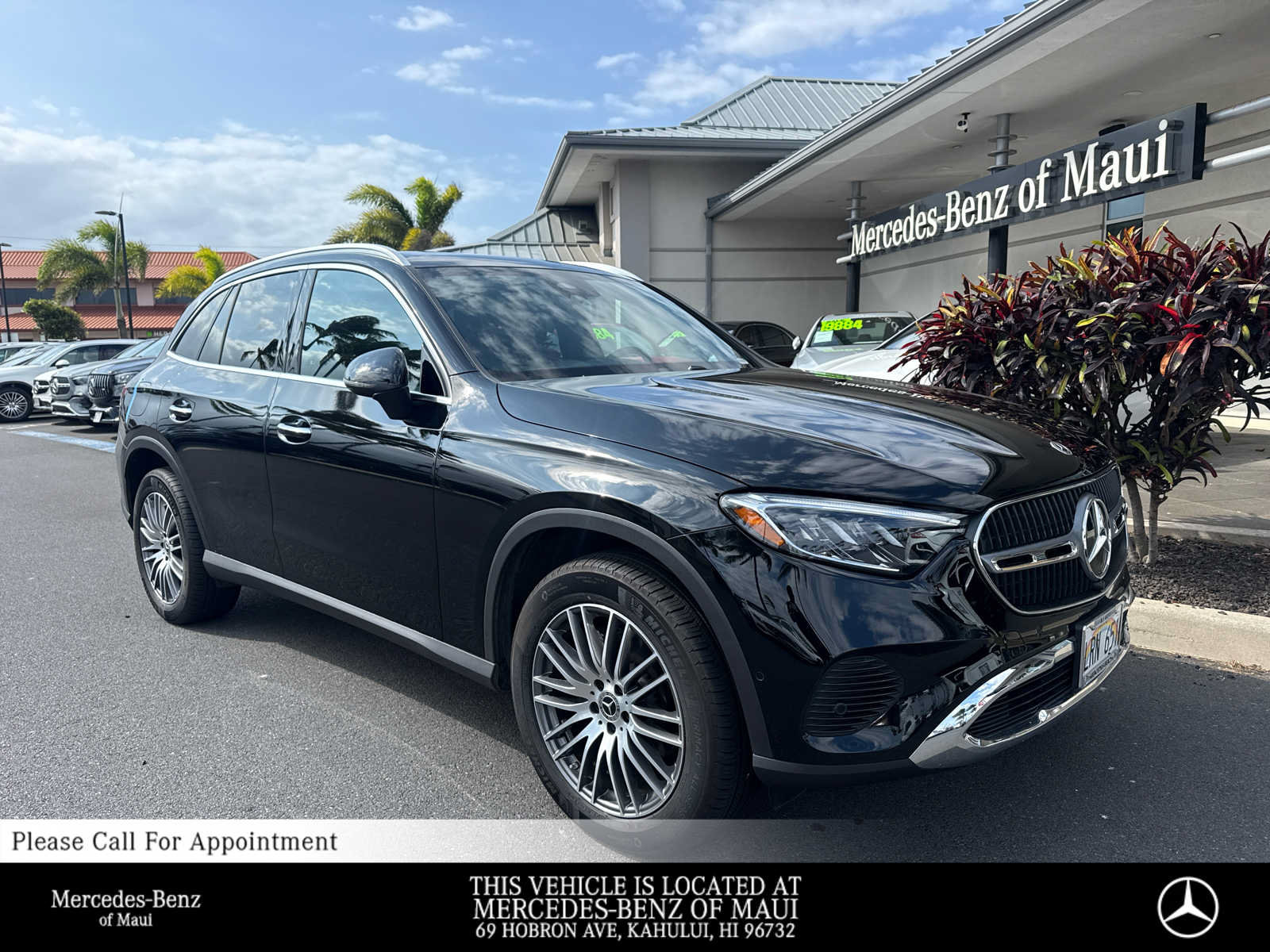 Used 2026 Mercedes-Benz GLC 300 image 1