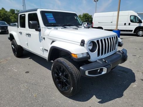 Used 2020 Jeep Gladiator Sport image 8