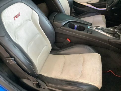 Used 2016 Chevrolet Camaro LT RWD image 14