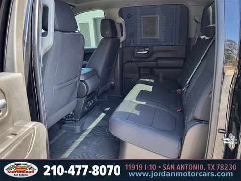Used 2021 Chevrolet Silverado 2500 LT w/ Convenience Package image 17