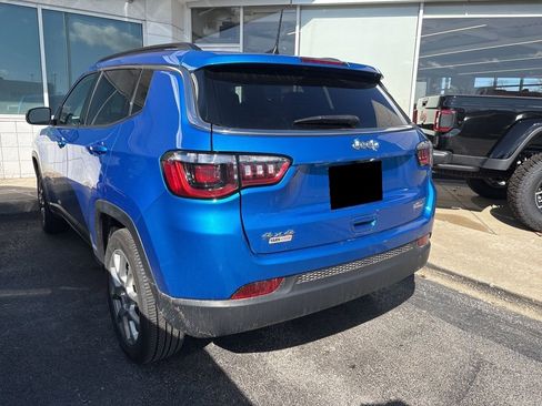 Certified 2023 Jeep Compass Latitude image 3
