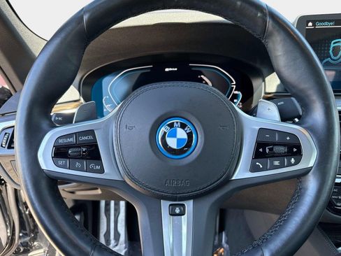 Used 2023 BMW 530e w/ M Sport Package RWD image 47