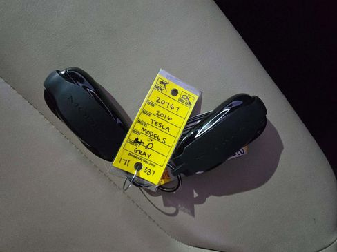 Used 2016 Tesla Model S 75 image 26