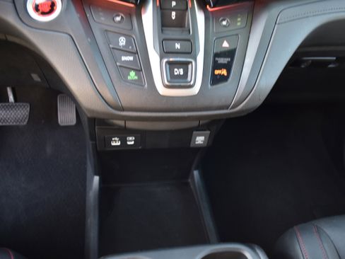 Certified 2025 Honda Odyssey Sport-L image 24