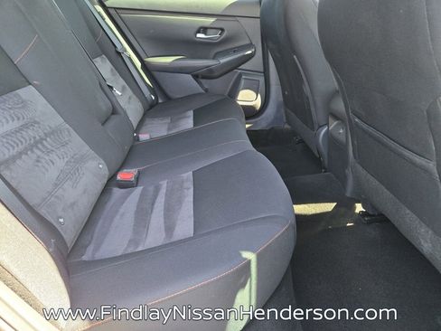 Used 2024 Nissan Sentra SR FWD image 15