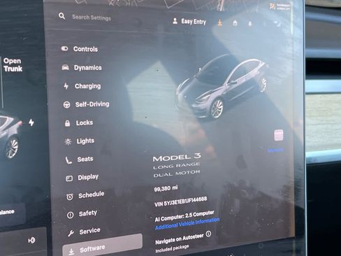 Used 2018 Tesla Model 3 AWD/4WD image 30