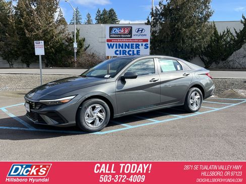 New 2026 Hyundai Elantra SE image 1